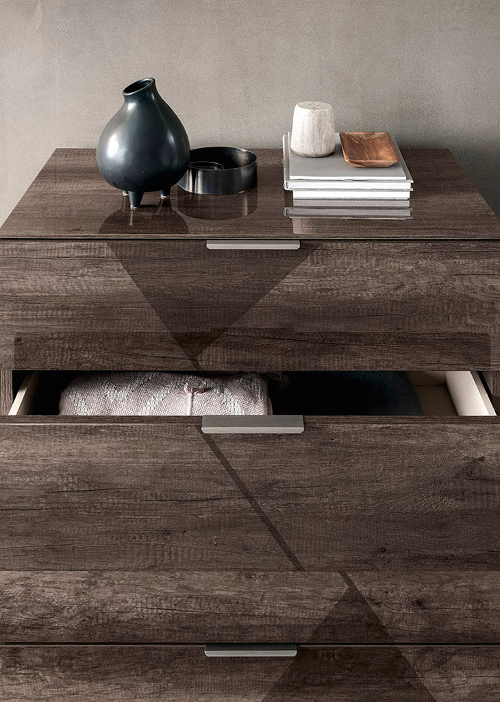 Favignana Italian Chest