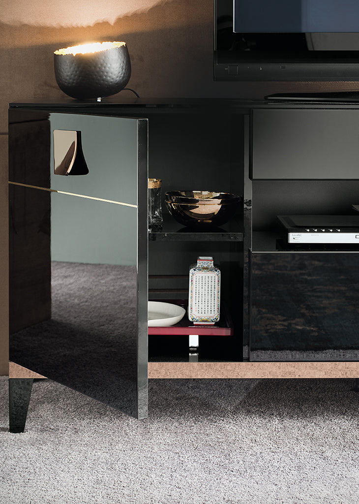 Mont Noir Italian Entertainment Center