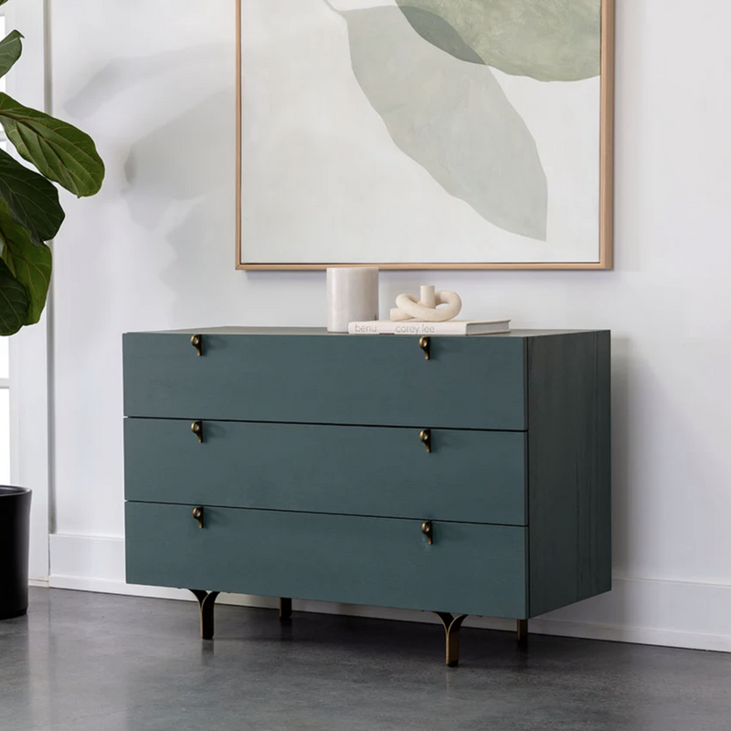 Celine Dresser