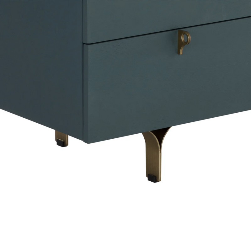 Celine Dresser