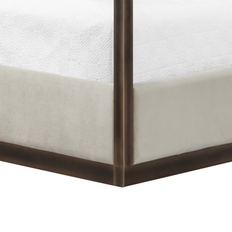Casette Canopy Bed
