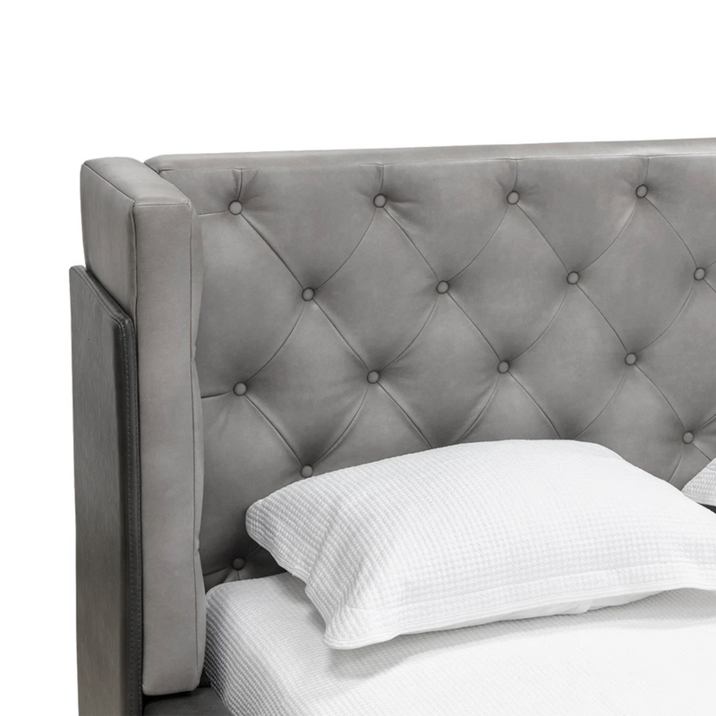 Laura Bed