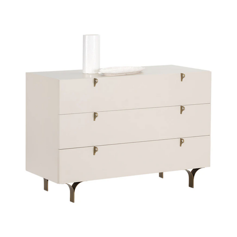 Celine Dresser