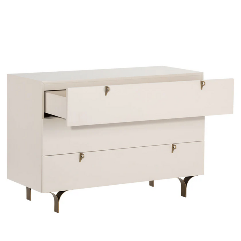 Celine Dresser