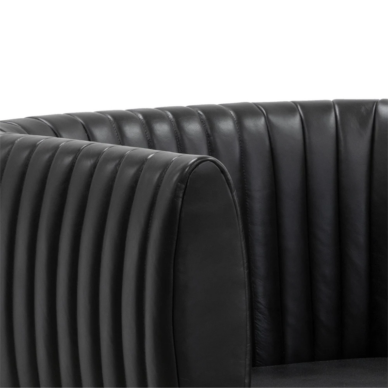 Tryor Lounge Chair
