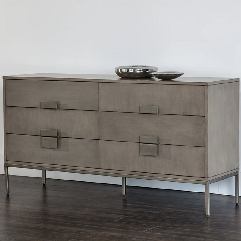 Jade Dresser