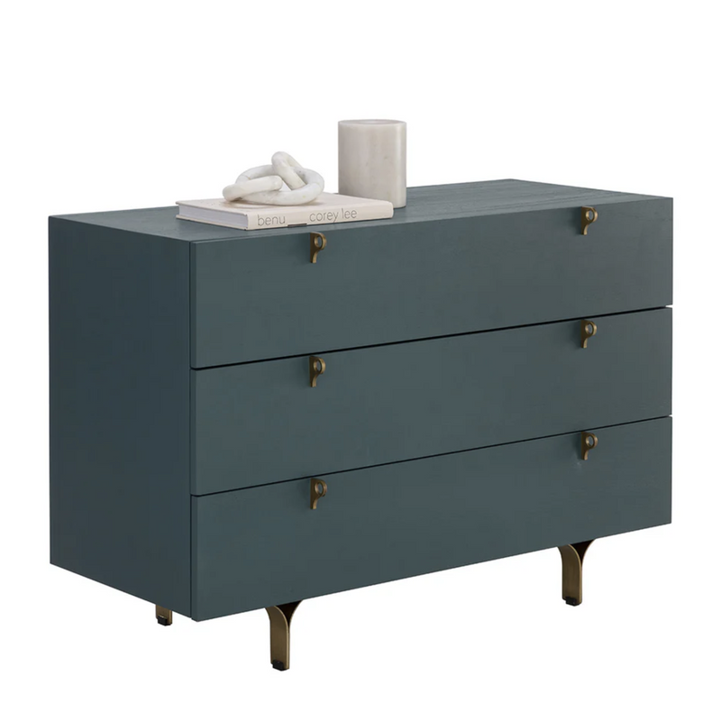 Celine Dresser