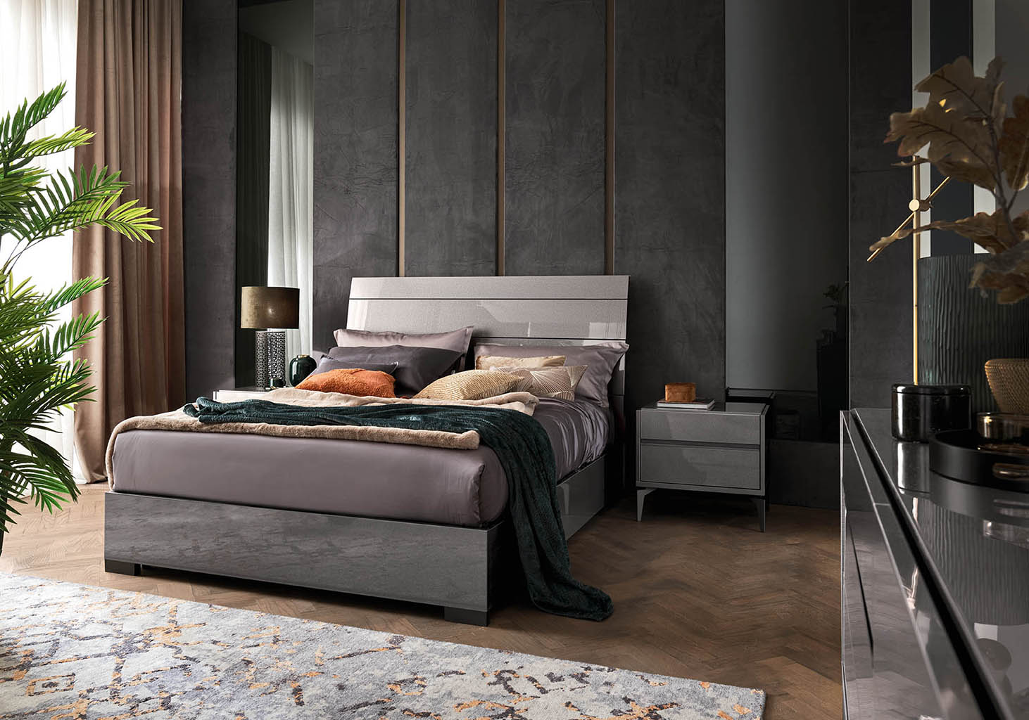 Graphite Italian Bed