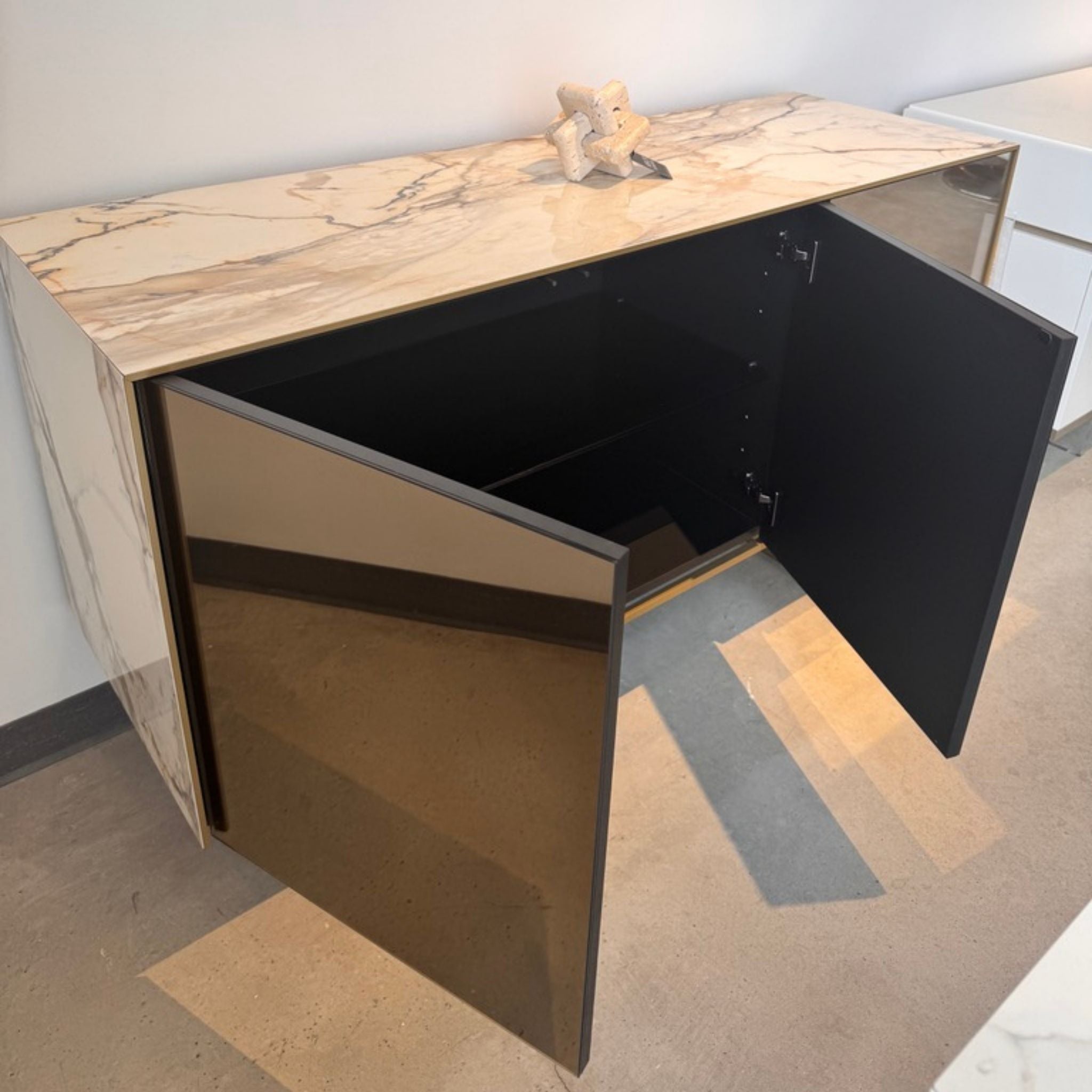 Magda Italian Sideboard – Herchi