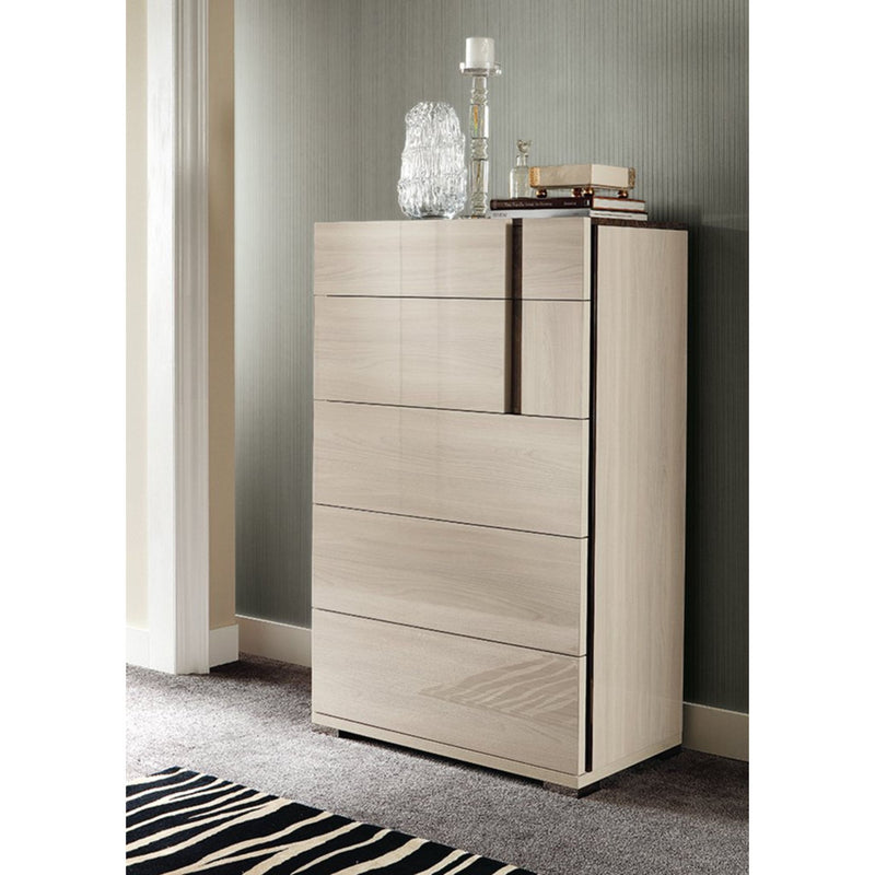 Teodora Italian Chest