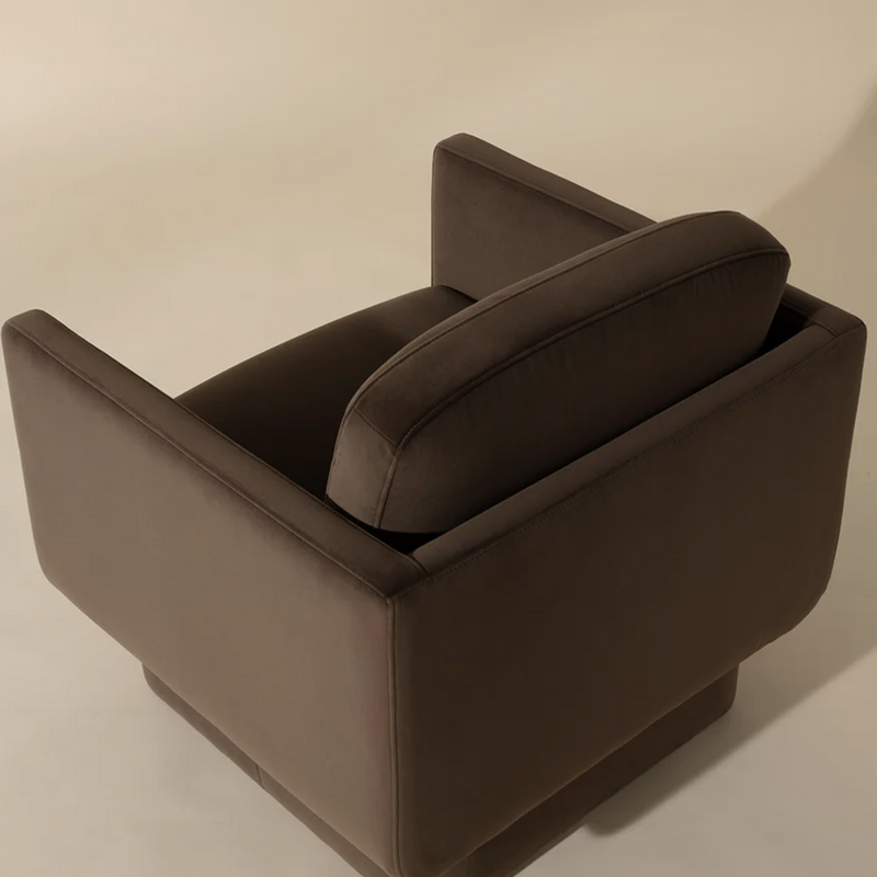 Everton Lounge Chair