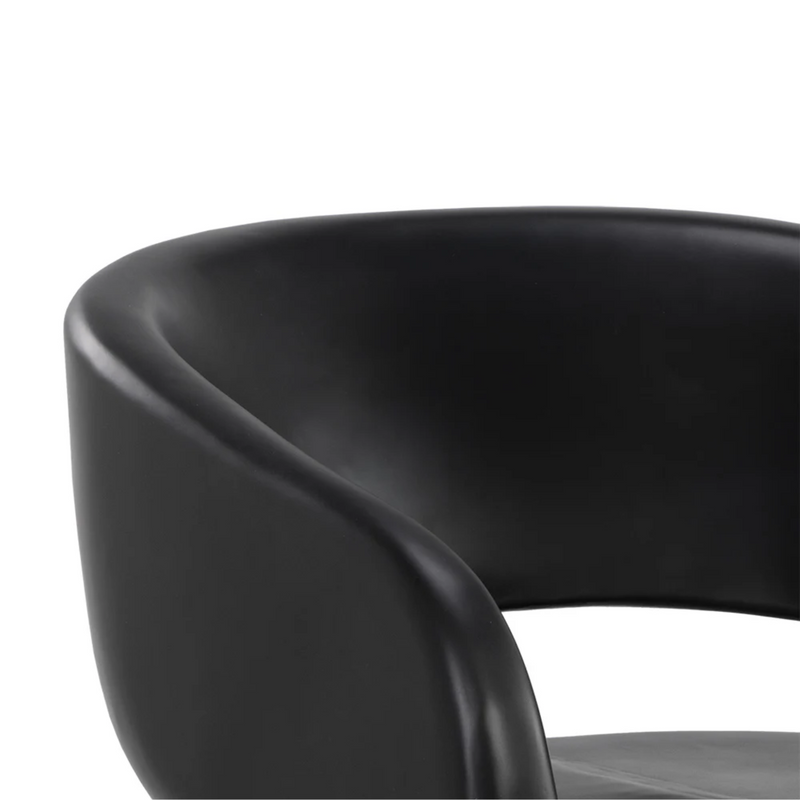 Cura Lounge Chair