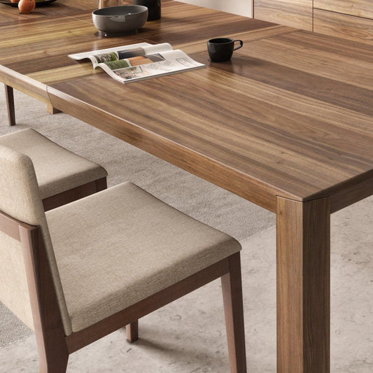 Fly Dining Table