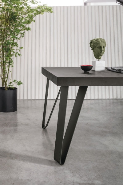 Focus Italian Dining Table